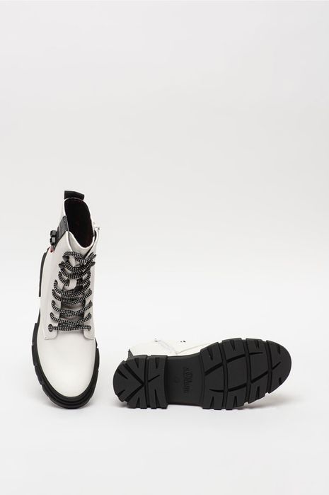 Дамски бели боти s. Oliver