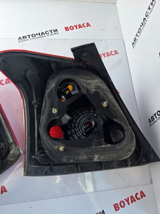 Стопове Toyota Avensis T250 Хечбек 03-09г