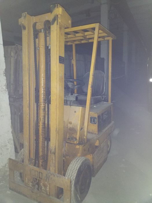 Электропогрущик  вилочный.