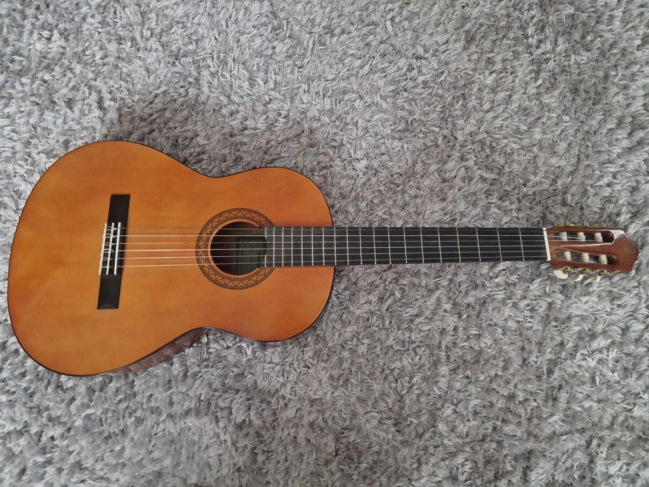 Гитара акустическая