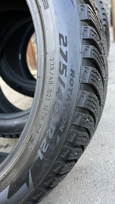 315/35 R21 — 275/40 R21 Pirelli Ice Zero 2  (шипы) Run Flat