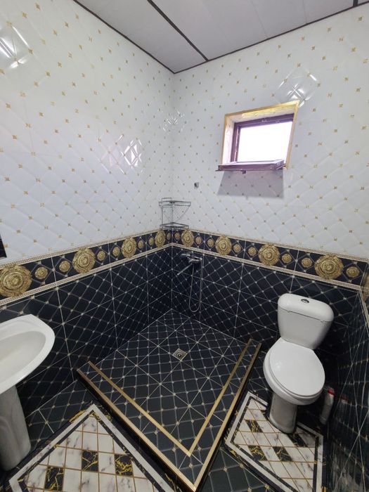 Oq tosh dacha [quyoshga yaqinda joylashgan)