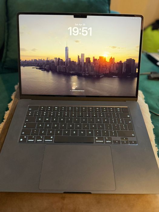 MacBook Air 15 инча M3 чип Midnight