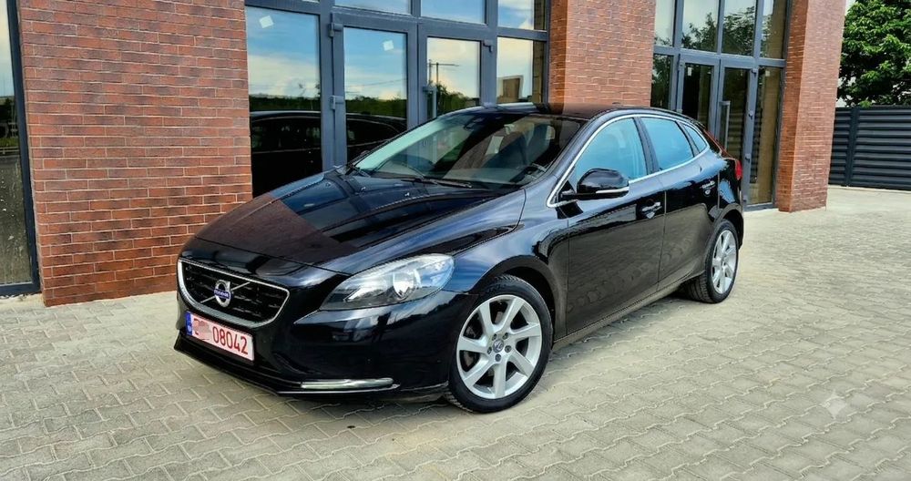 Volvo V40