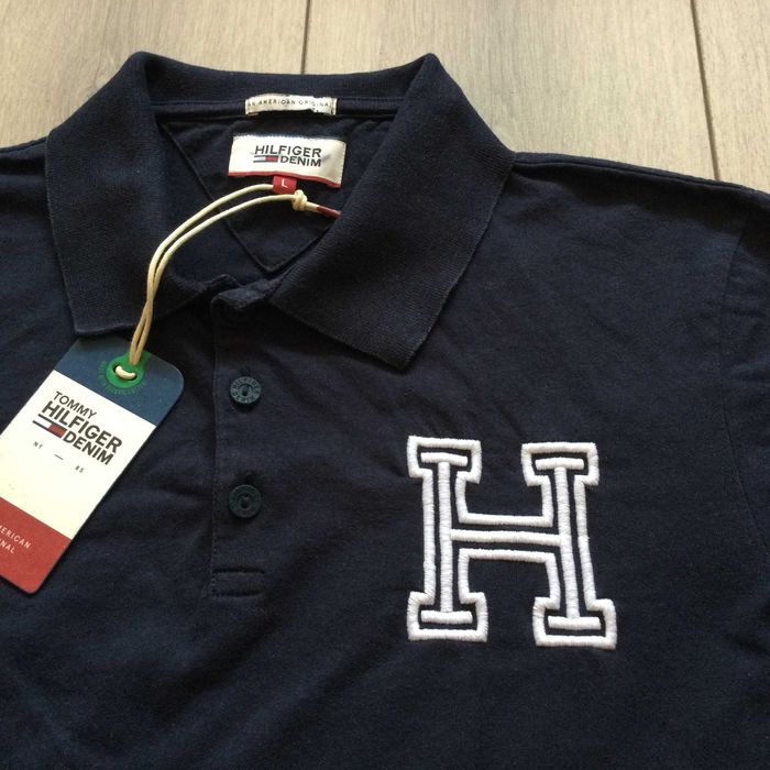 НОВА оригинална тъмно синя памучна поло тениска с яка TOMMY HILFIGER JEANS размер L от САЩ