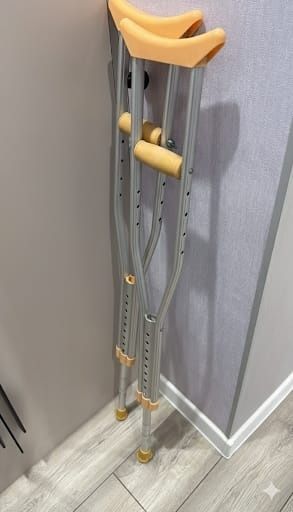 Костыли почти новые