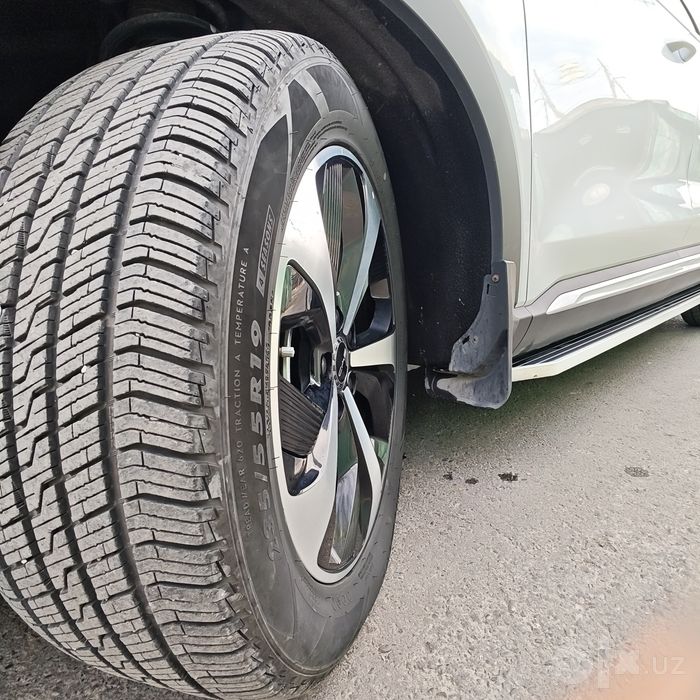 BYD Song Plus Dmi gibrit 110 km sotiladi. Kraska toza