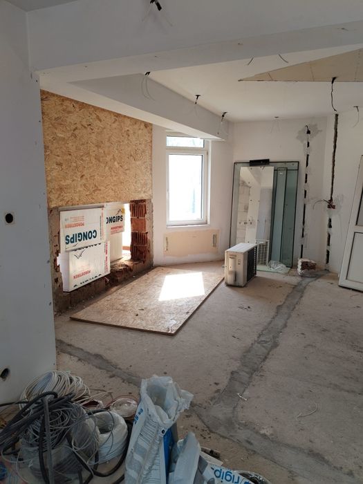 Persoana fizică vând casă în Hidișelu de Jos aproape de Sânmartin