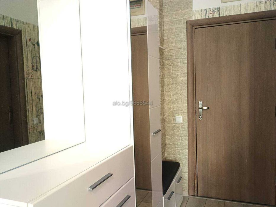 ТОП НАЕМ / Апартамент с  веранда на 100 метра от плажа с басейн, Плаза