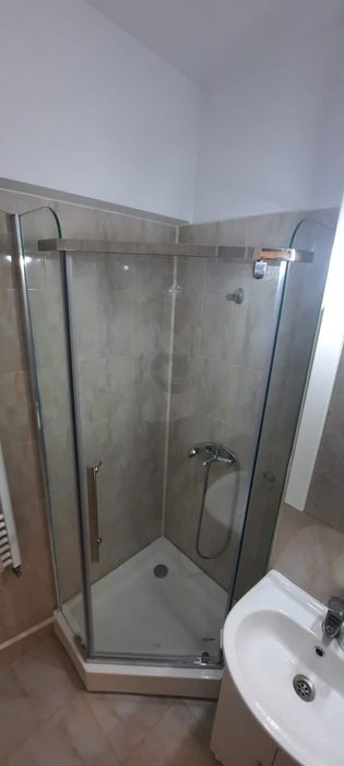 Vând garsoniera cf 1