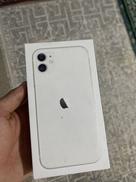 Продам Iphone 11
