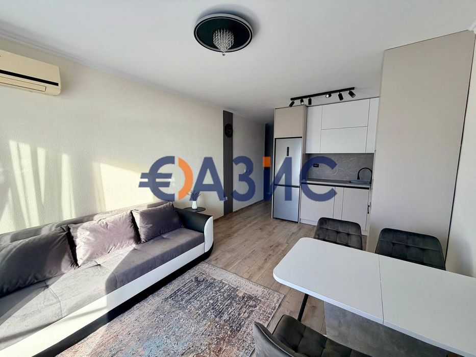 Продава се Двустаен апартамент в Свети Влас - 62 кв.м за 979 €/кв.м - Снимка #5