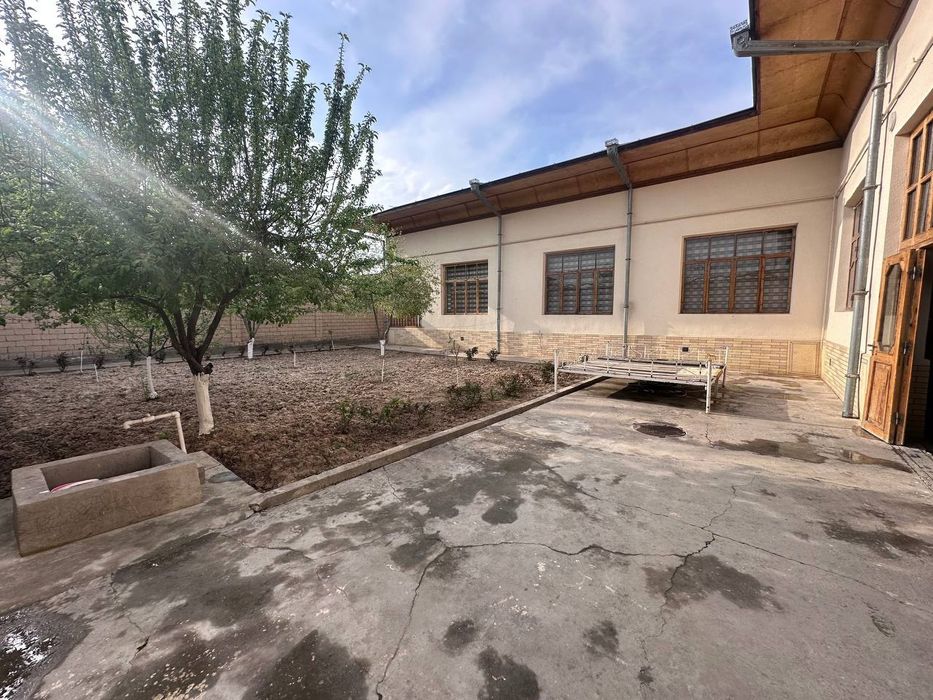 Назарбек Харакат 8 соток 400 м² 9 комнат