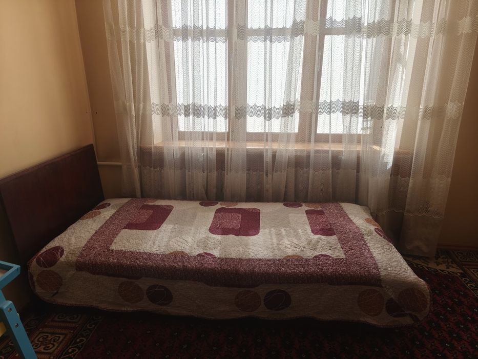 Крават б/у хороший состояние