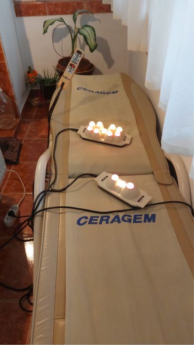 Pat masaj Ceragem cu pietre de jad