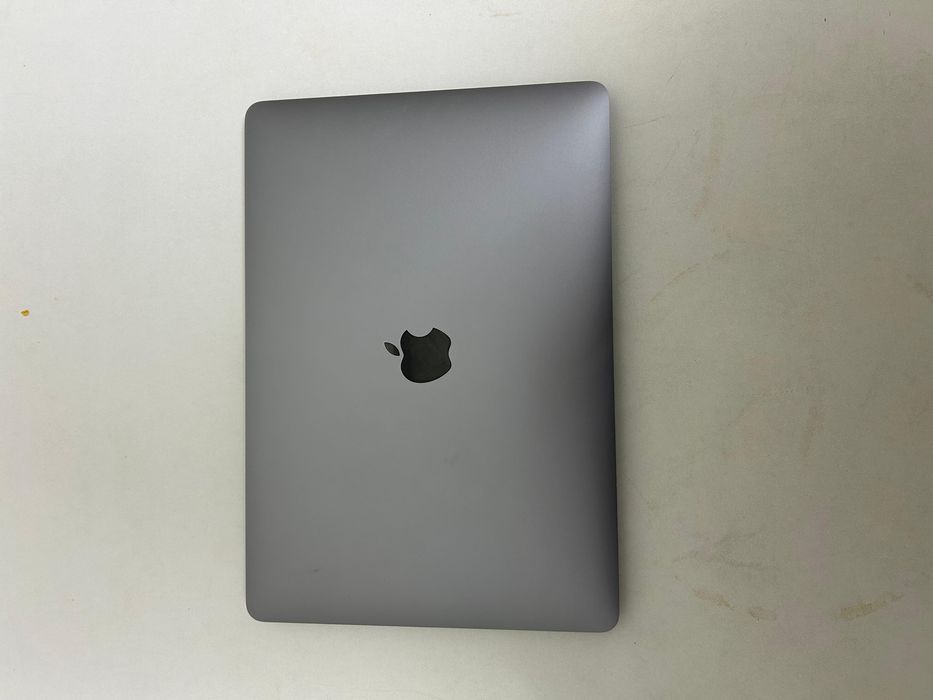 Apple MacBook Pro 13