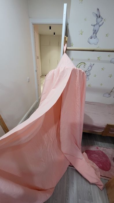 Продам комплект мебели в детскую