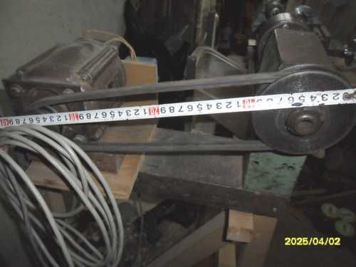 Рабочий токарный станок мини 1Д601