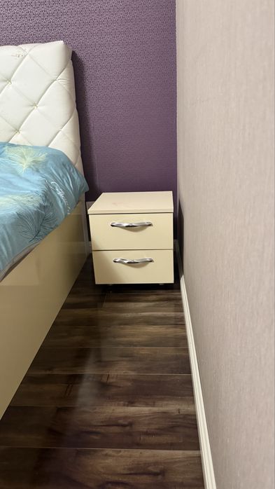 Продам спальный гарнитур