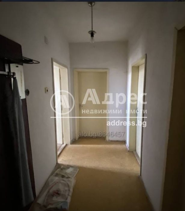 Самостоятелна къща в Ивайловград