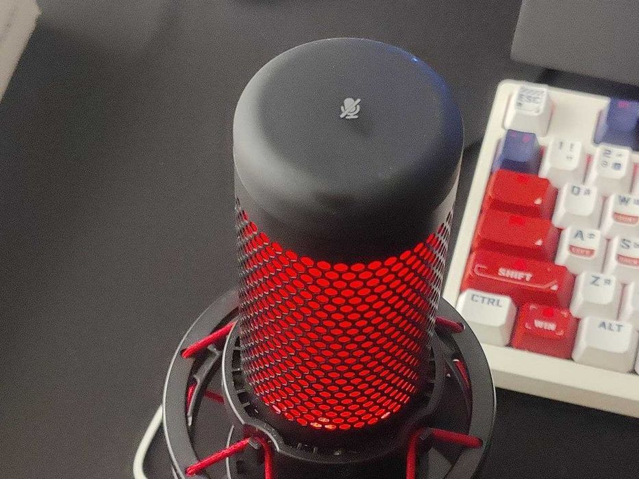Микрофон HyperX QuadCast