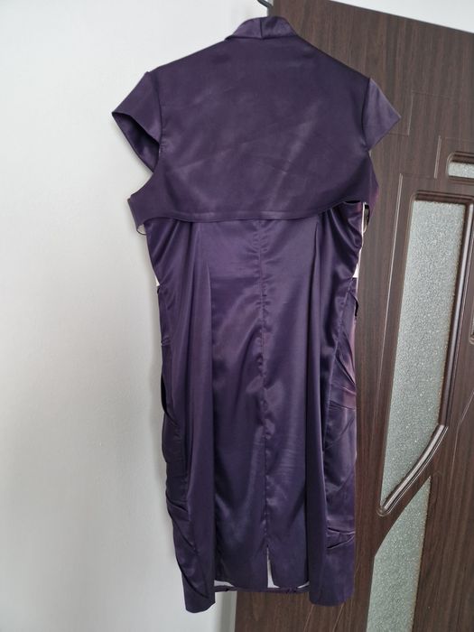 Rochie eleganta midi