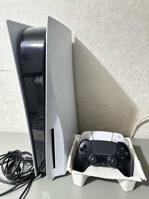 Продаётся PlayStation 5 в отличном состоянии.