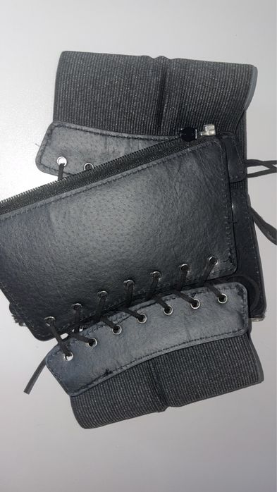 Corset negru cu siret
