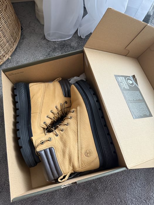 Ghete de primavara Timberland, usoare si impermeabile