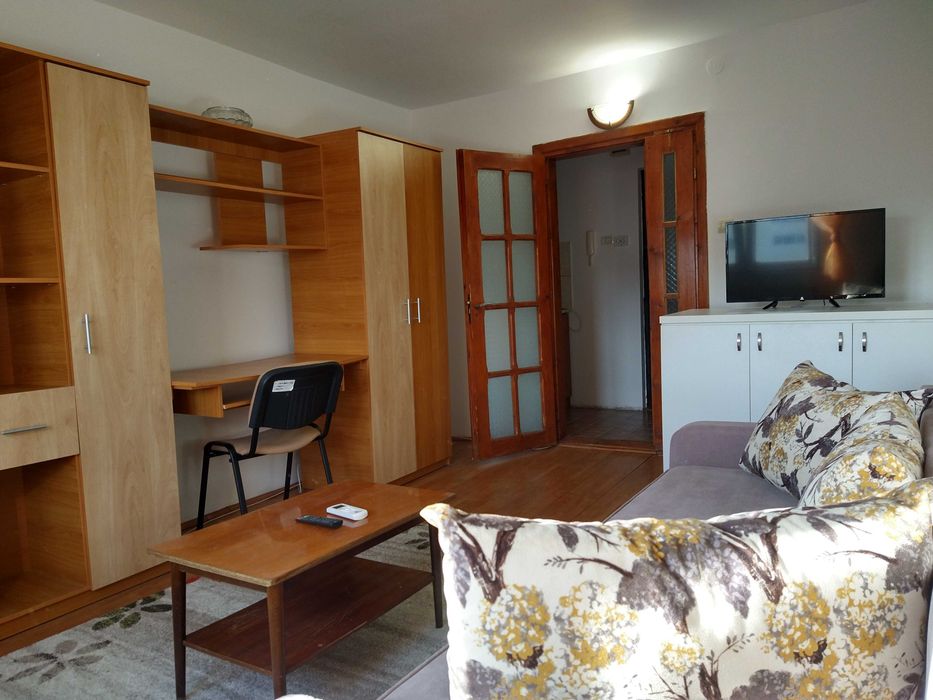 Proprietar inchiriez apartament in Complexul Studentesc