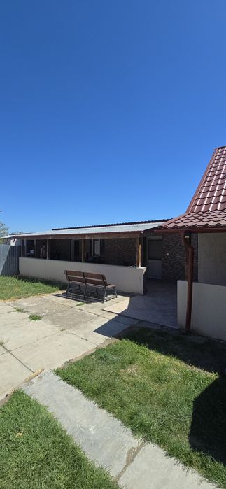 Vând casa cu teren 1522 mp
