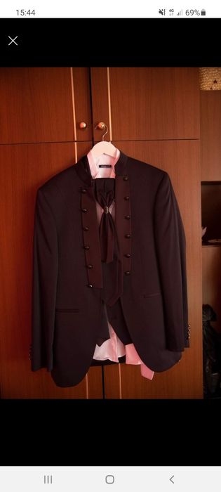 Vând costum bărbați BAGGI