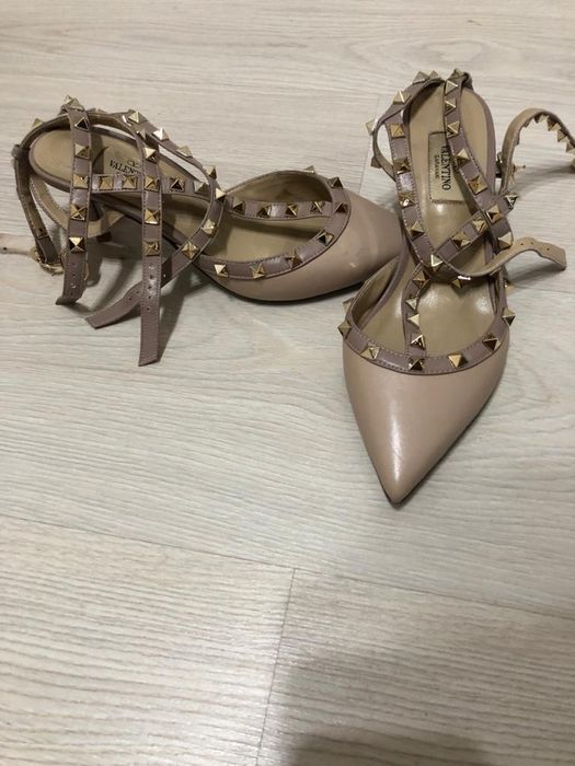 Продам женскую обувь