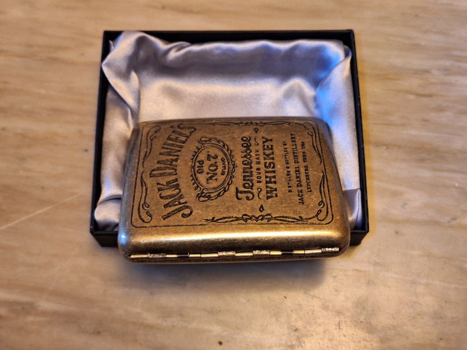Табакера от месинг Jack Daniel's (за 20 бр цигари 80мм.)