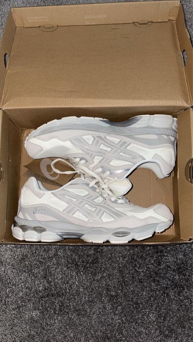 Asics Gel Nyc noi marime 41,5, 42