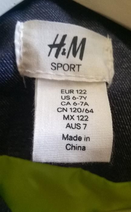 Непромокаеми якета, светлоотразител/ H&M