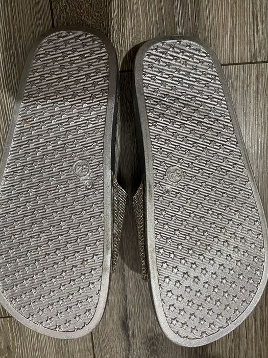 Детские- женские тапочки 34 размер новые