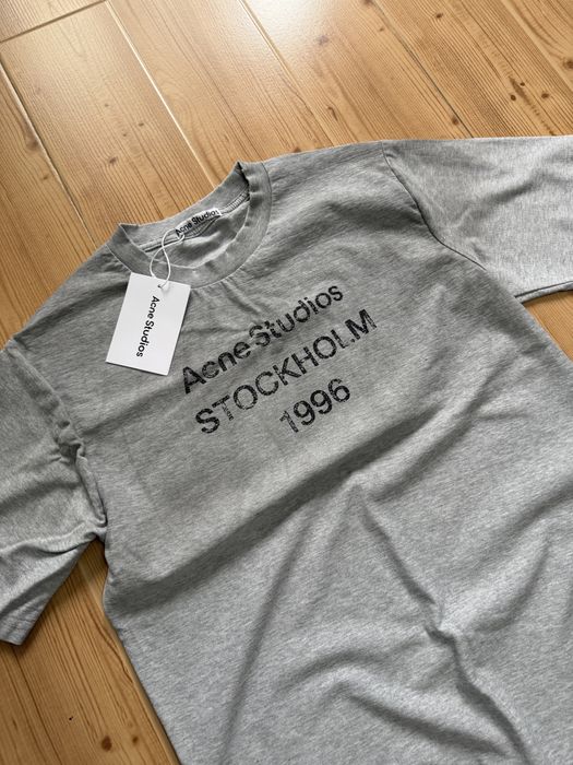 tricou acne studios