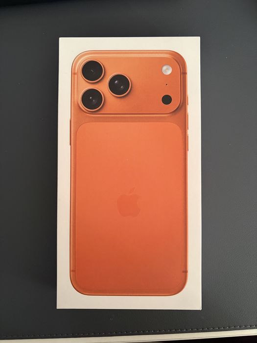 Продавам Iphone 17 Pro Max 256 GB, Cosmic Orange