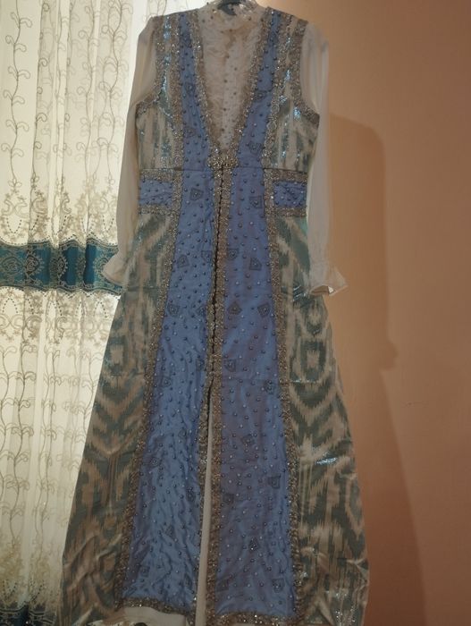 Ansambil 2ta nakidka 1ta baza koylak kamplekt sarisi qo'shib berilad