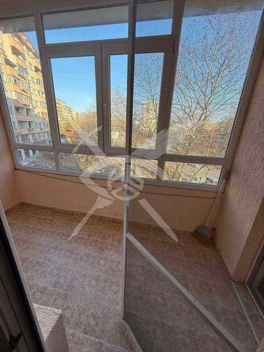 Дава се под наем Тристаен апартамент в Варна, Левски - 90 кв.м за 625 € - Снимка #5