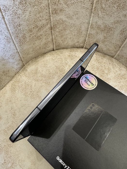 Samsung galaxy z fold 5
