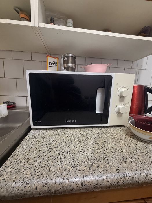 Продам микроволновую печь