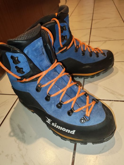 Обувки за  планински туризъм