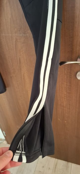 ADIDAS НОВО Детско спортно долнище за момче 13-14 г