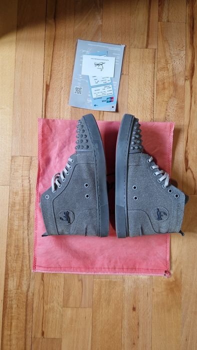 Papuci Christian louboutin gri