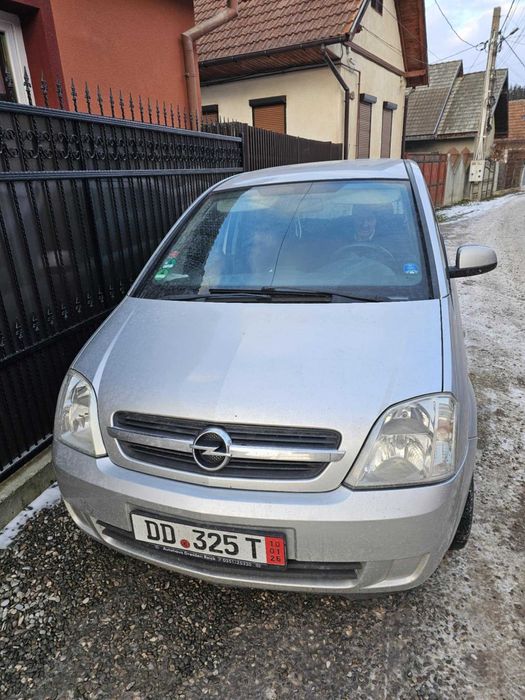 Vând Opel Meriva