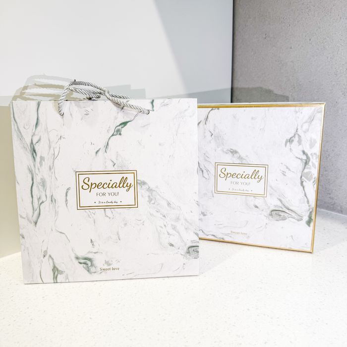 Подарочный бокс