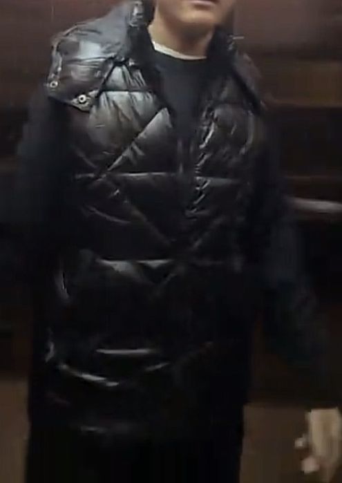 продам жилетку не одевалась