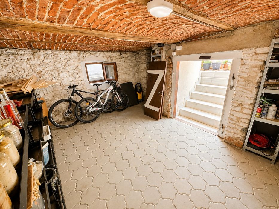 Casa 100mp utili la cheie
